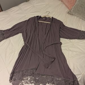 Elegant Lace Trim Robe